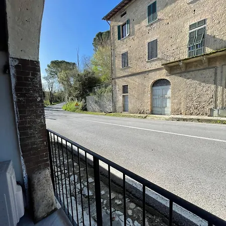La Sulla Francigena Apartament *